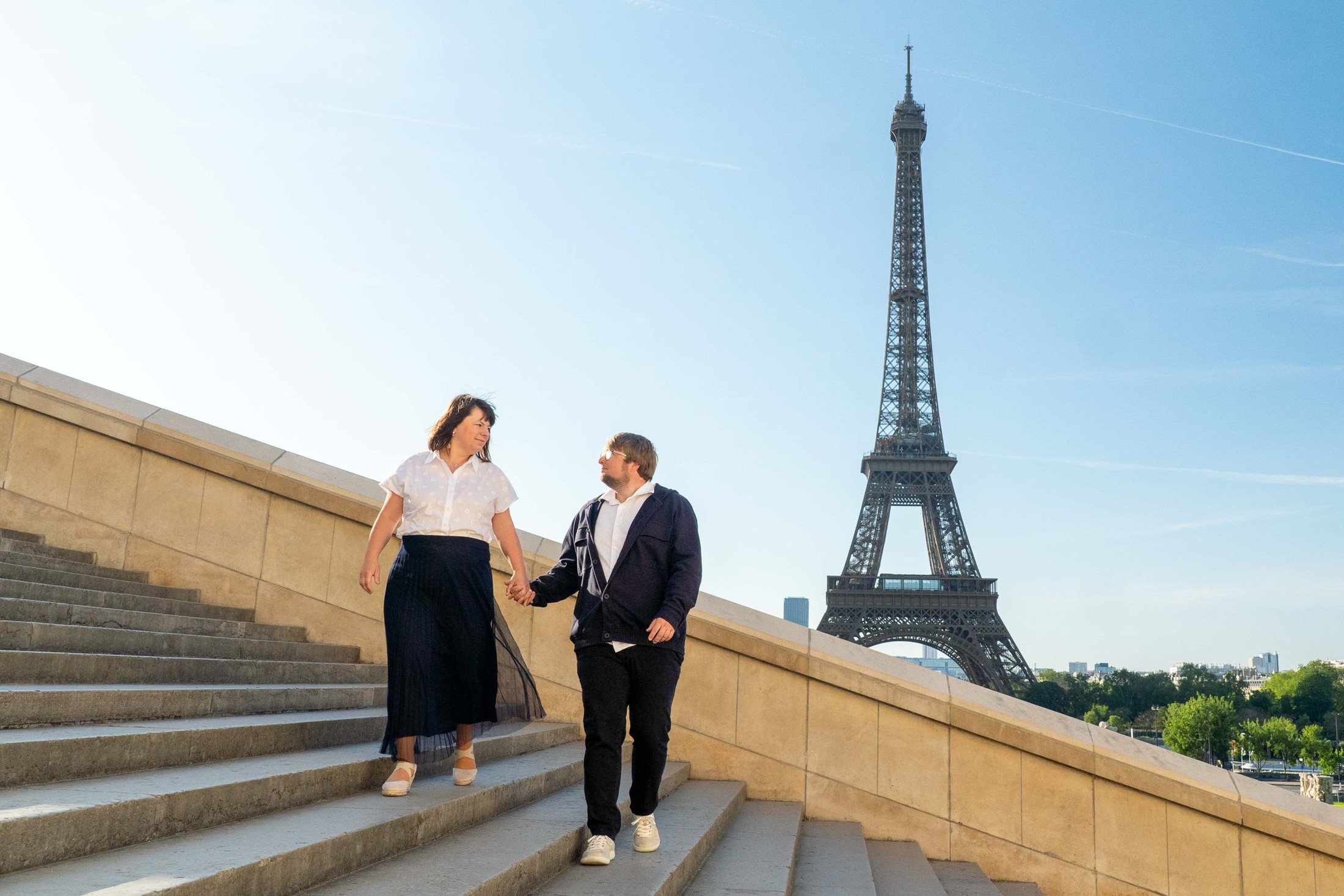Couples and proposals in Paris
